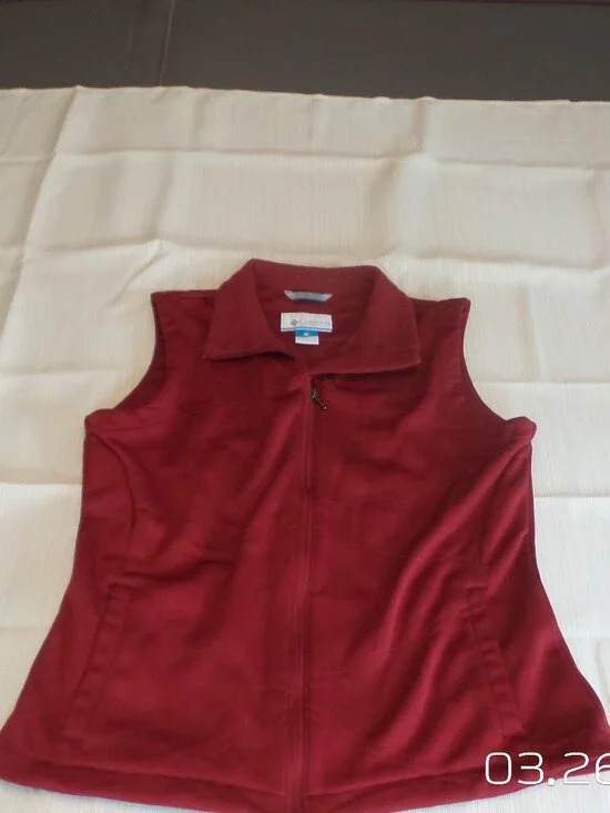 COLUMBIA Women's Red Polyester Vest Size Large Like New - Picture 5 of 15